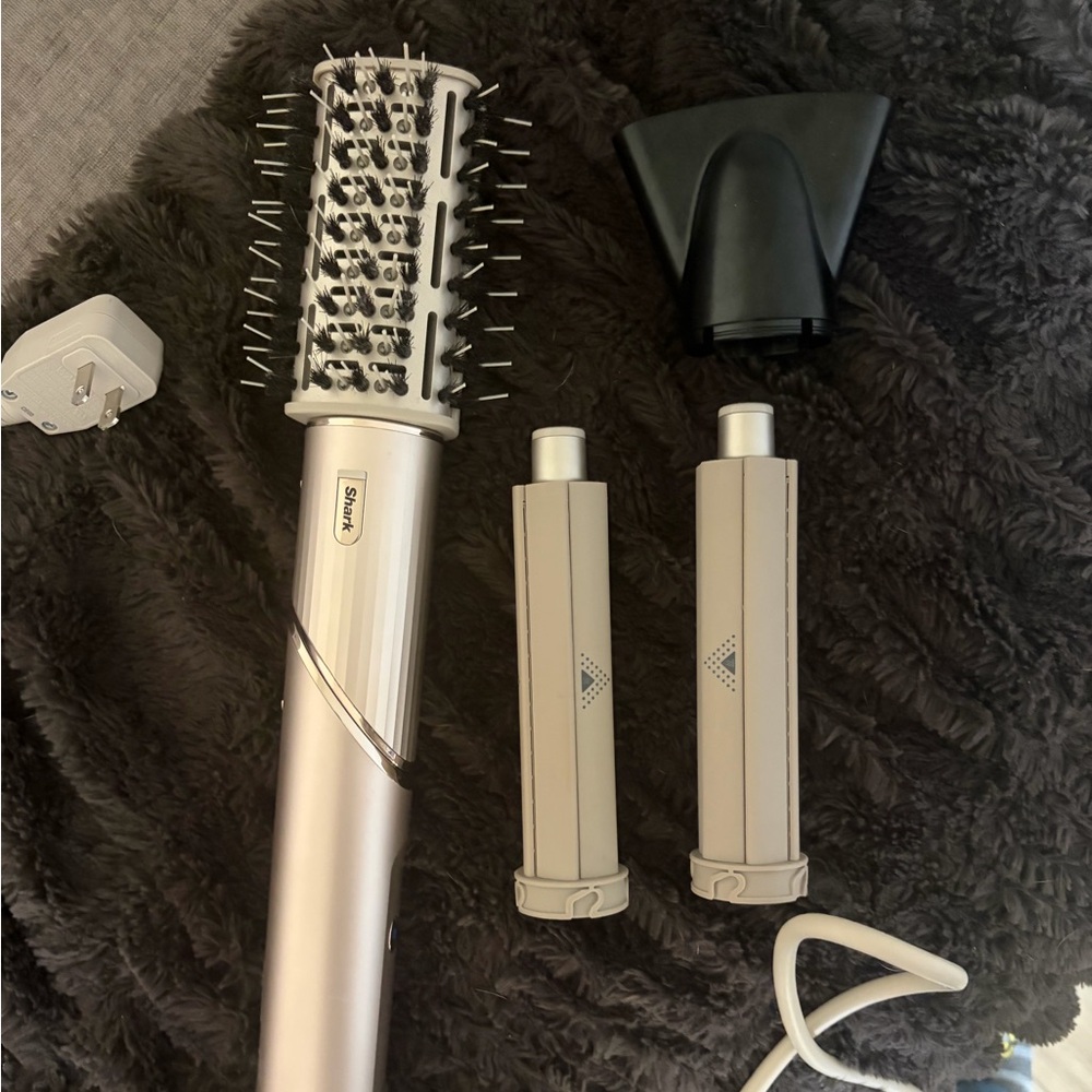 Shark Flex Style Rose Gold 2-in-1 Heated Styling Brush with Attachments
